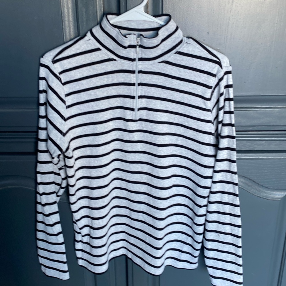 L.L. Bean women’s size medium quarter zip pullover